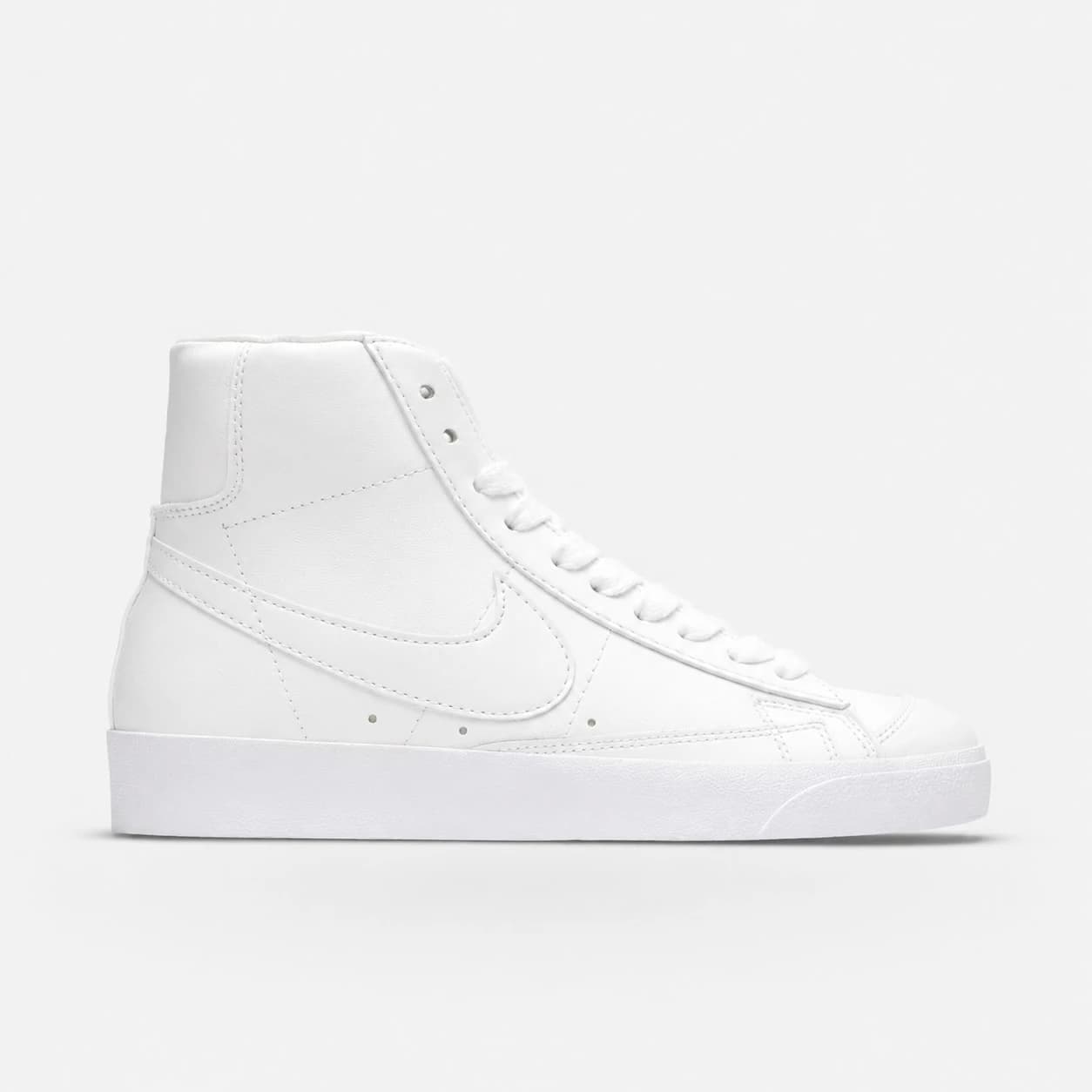 کتونی نایک بلیزر ساقدار سفید Nike Blazer Mid 77 White
