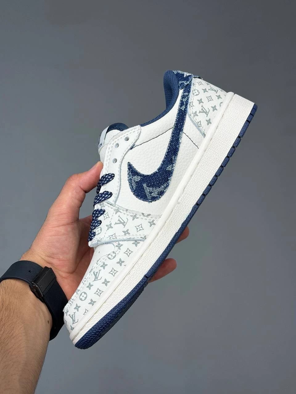 کتونی نایک ایر جردن وان لو ترویس اسکات لویی ویتون Nike Air Jordan 1 Low Travis Scott LV — تصویر ۱۰