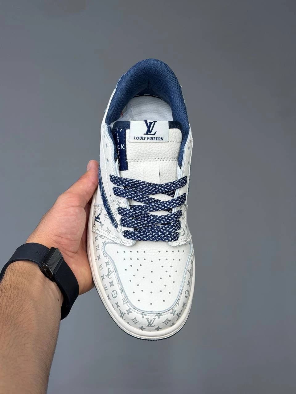 کتونی نایک ایر جردن وان لو ترویس اسکات لویی ویتون Nike Air Jordan 1 Low Travis Scott LV — تصویر ۹