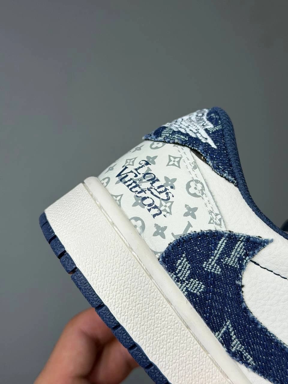 کتونی نایک ایر جردن وان لو ترویس اسکات لویی ویتون Nike Air Jordan 1 Low Travis Scott LV — تصویر ۱۲
