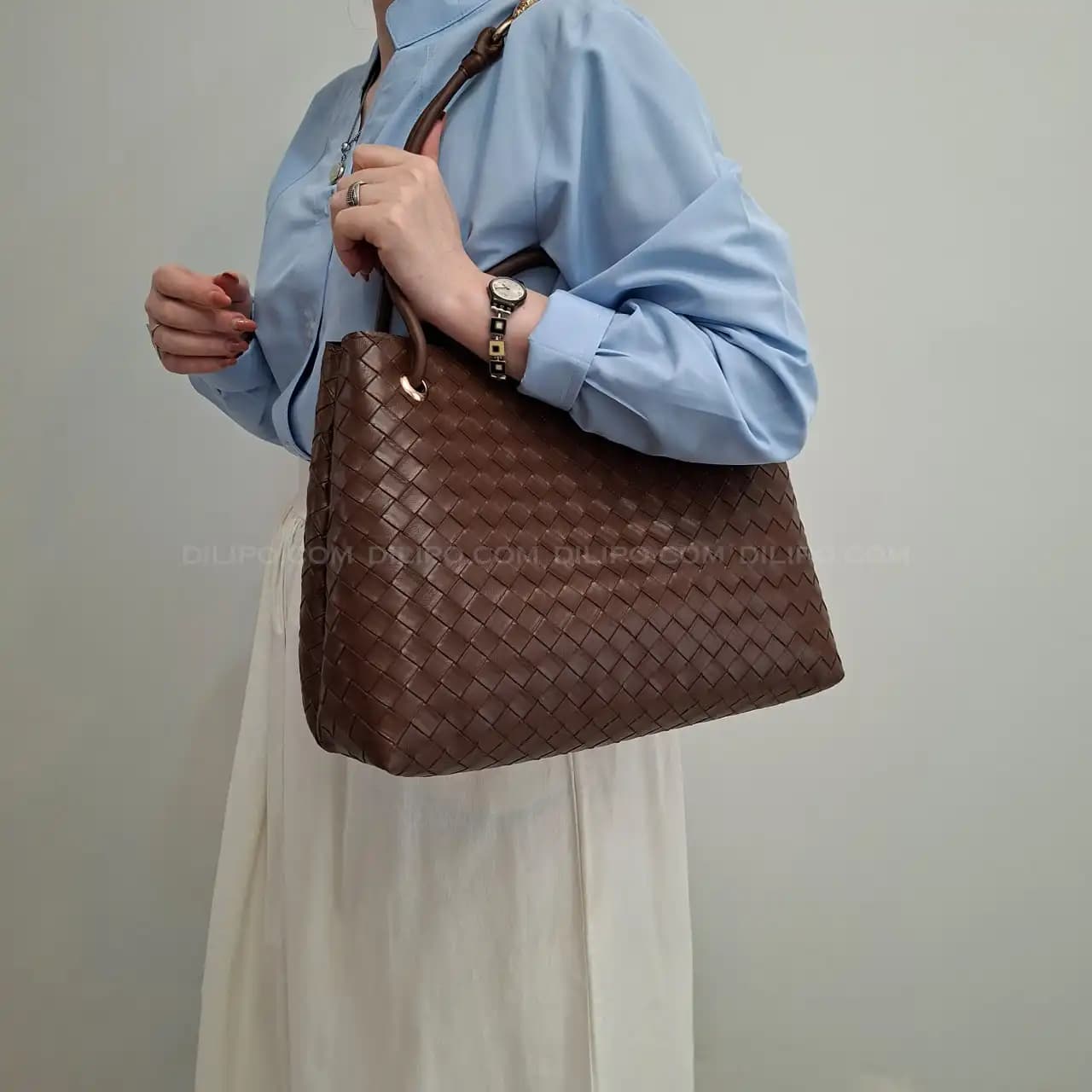 کیف زنانه بزرگ دستی و دوشی شهرزاد 2656 — تصویر ۱۲