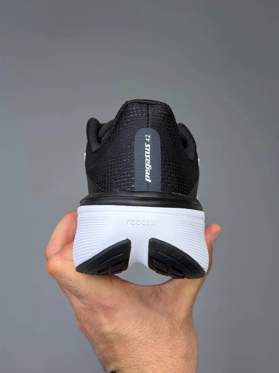 کتونی نایک پگاسوس 42 مشکی سفید Nike Pegasus 42 Black White — تصویر ۵