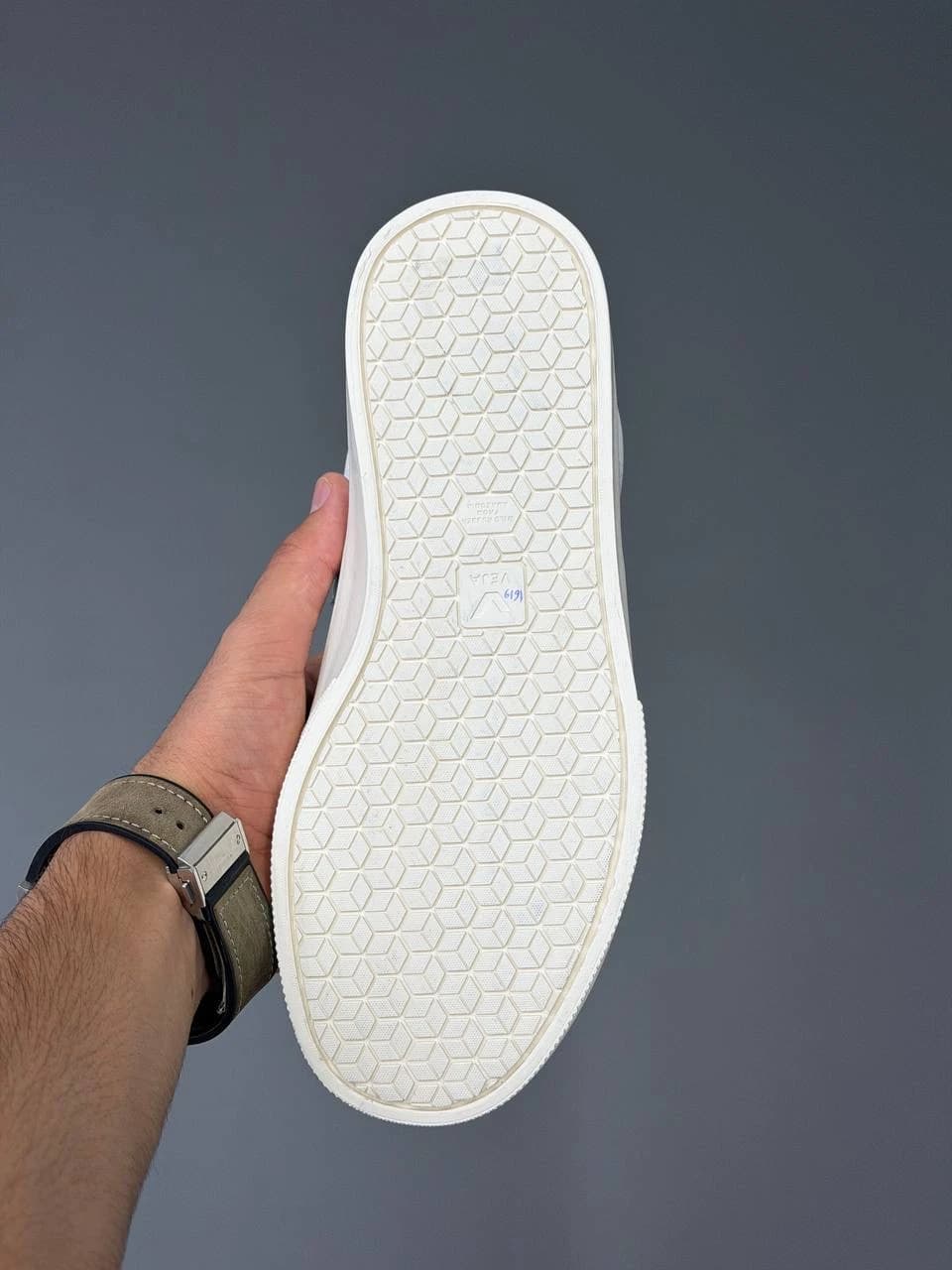کتونی وجا سفید آبی Veja White Blue — تصویر ۵