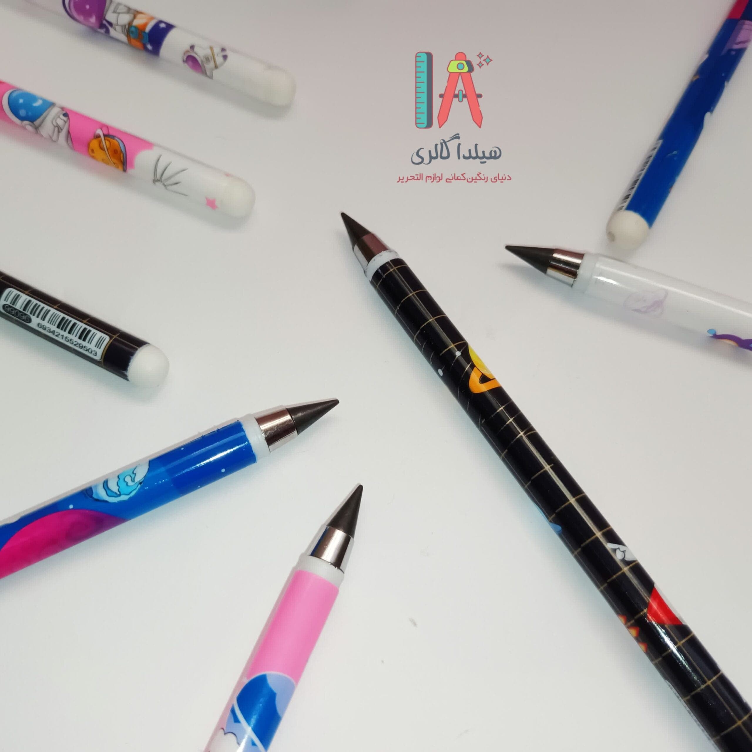 مداد بی نهایت طرح فضانورد دارای چهار رنگ قاب — تصویر ۵