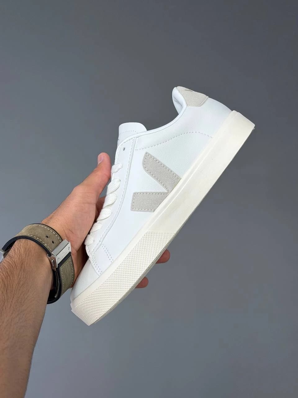 کتونی وجا سفید طوسی Veja White Gray — تصویر ۴