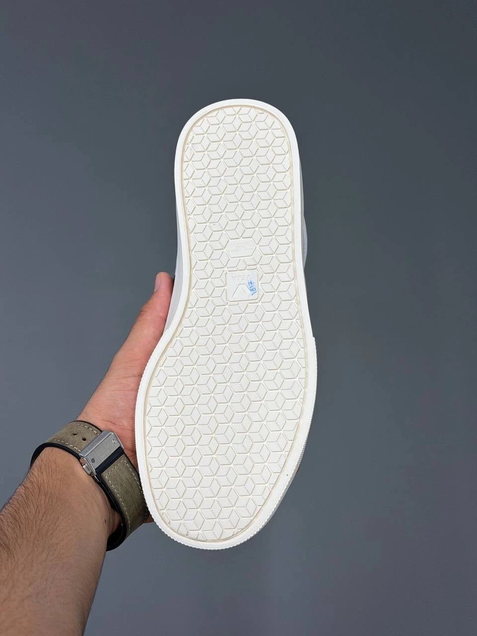 کتونی وجا سفید مشکی Veja White Black — تصویر ۵