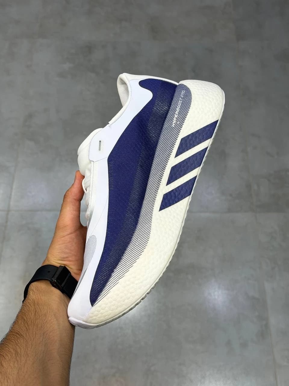 کتونی آدیداس هایپربوست ادج سفید سرمه ای Adidas Hyperboost Edge Navy White — تصویر ۹