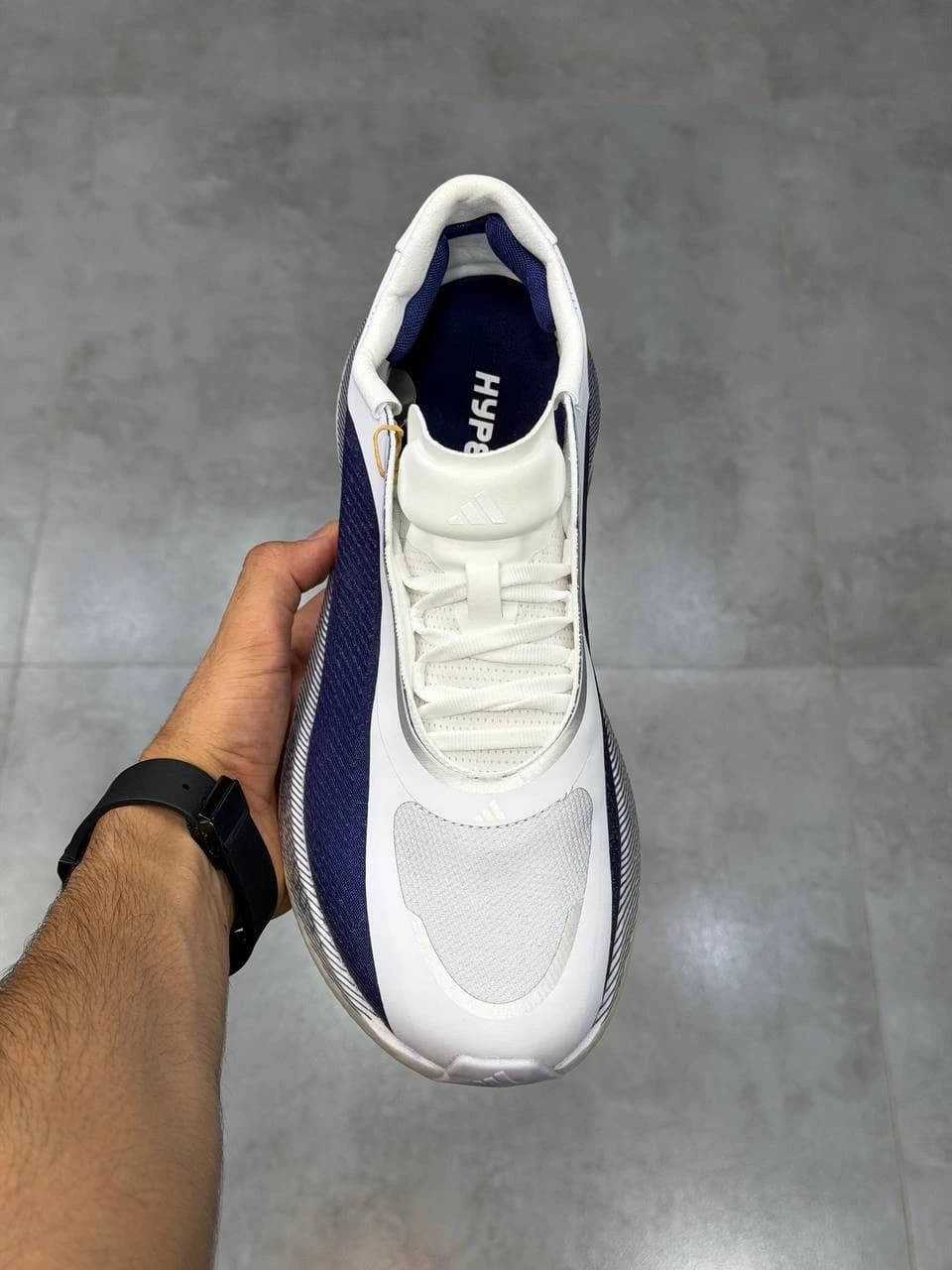 کتونی آدیداس هایپربوست ادج سفید سرمه ای Adidas Hyperboost Edge Navy White — تصویر ۳