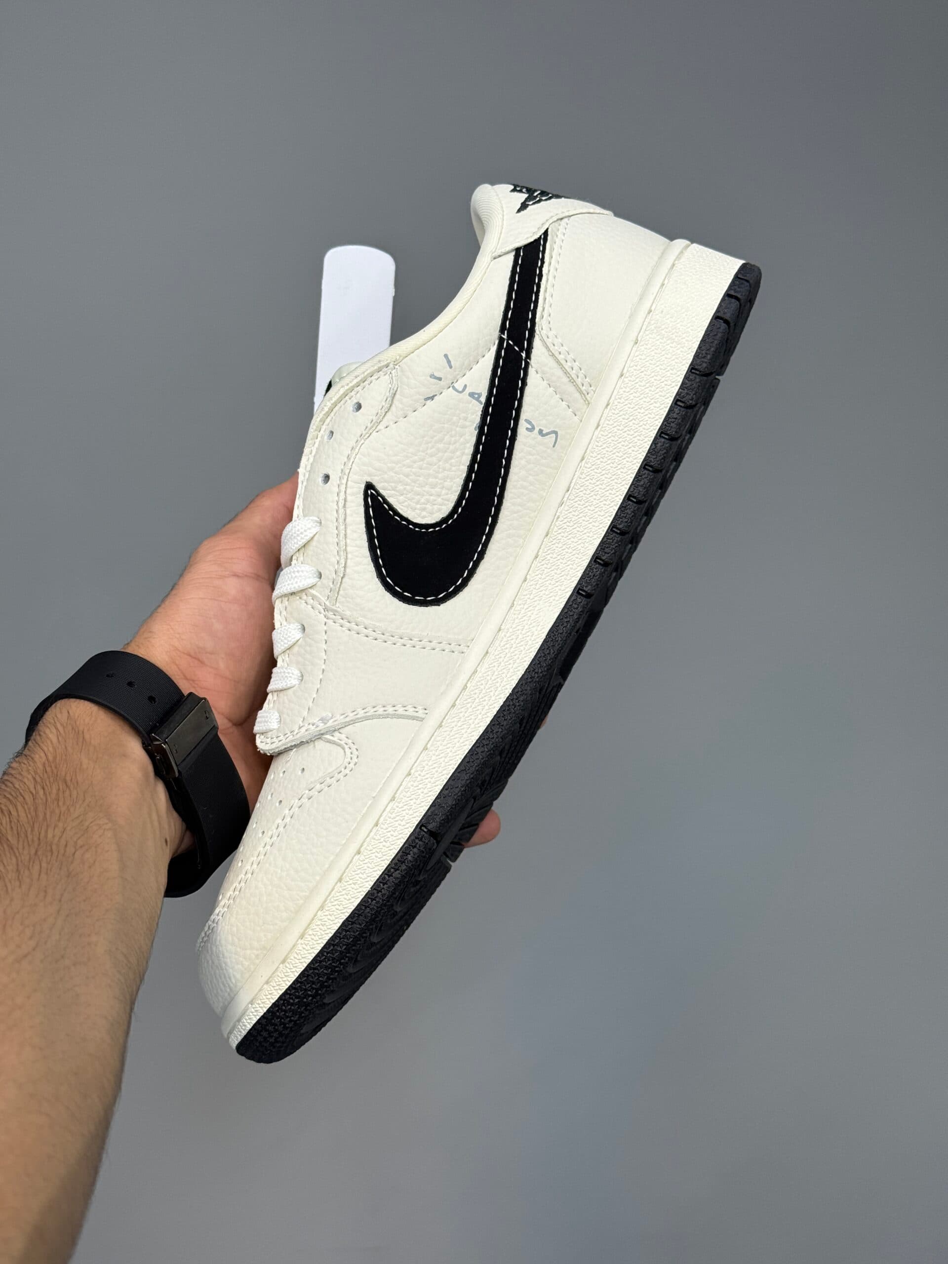 کتونی نایک ایر جردن وان لو ترویس اسکات استاسی Nike Air Jordan 1 Low Travis Scott — تصویر ۴