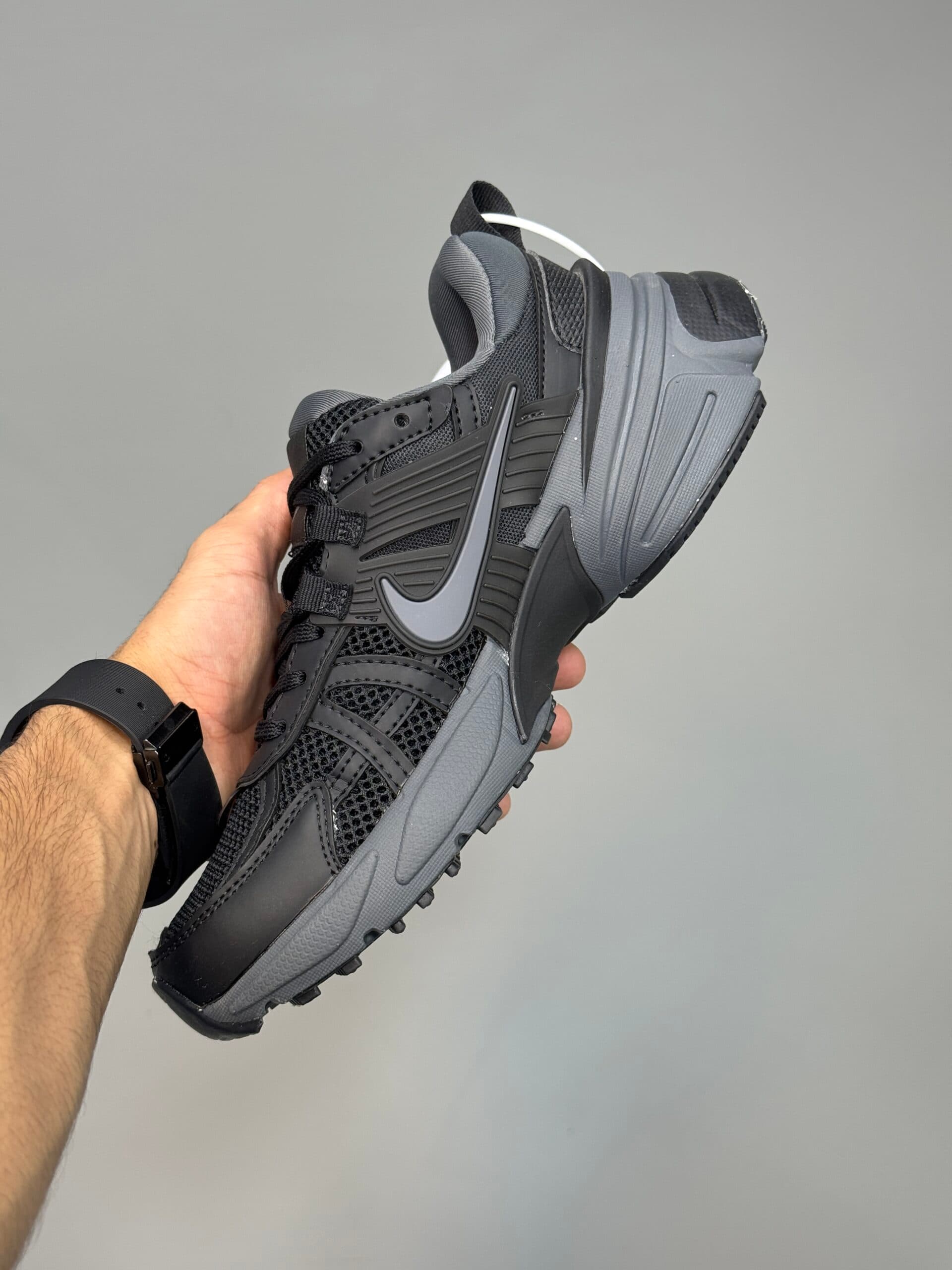 کتونی نایک وی تو کی ران مشکی طوسی Nike V2K Run Black Grey — تصویر ۹