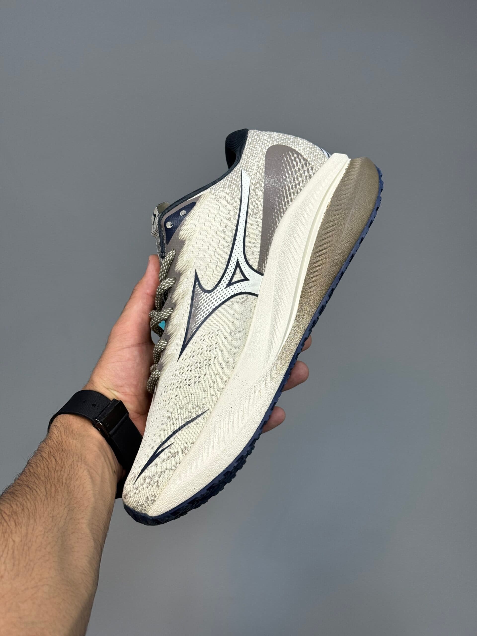 کتونی میزانو استرو پلاس سفید قهوه ای Mizuno Astro Plus Off White Brown — تصویر ۸