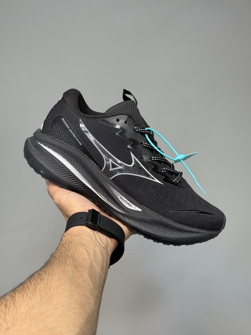 کتونی میزانو استرو پلاس Mizuno Astro Plus Black Black Silver — تصویر ۷