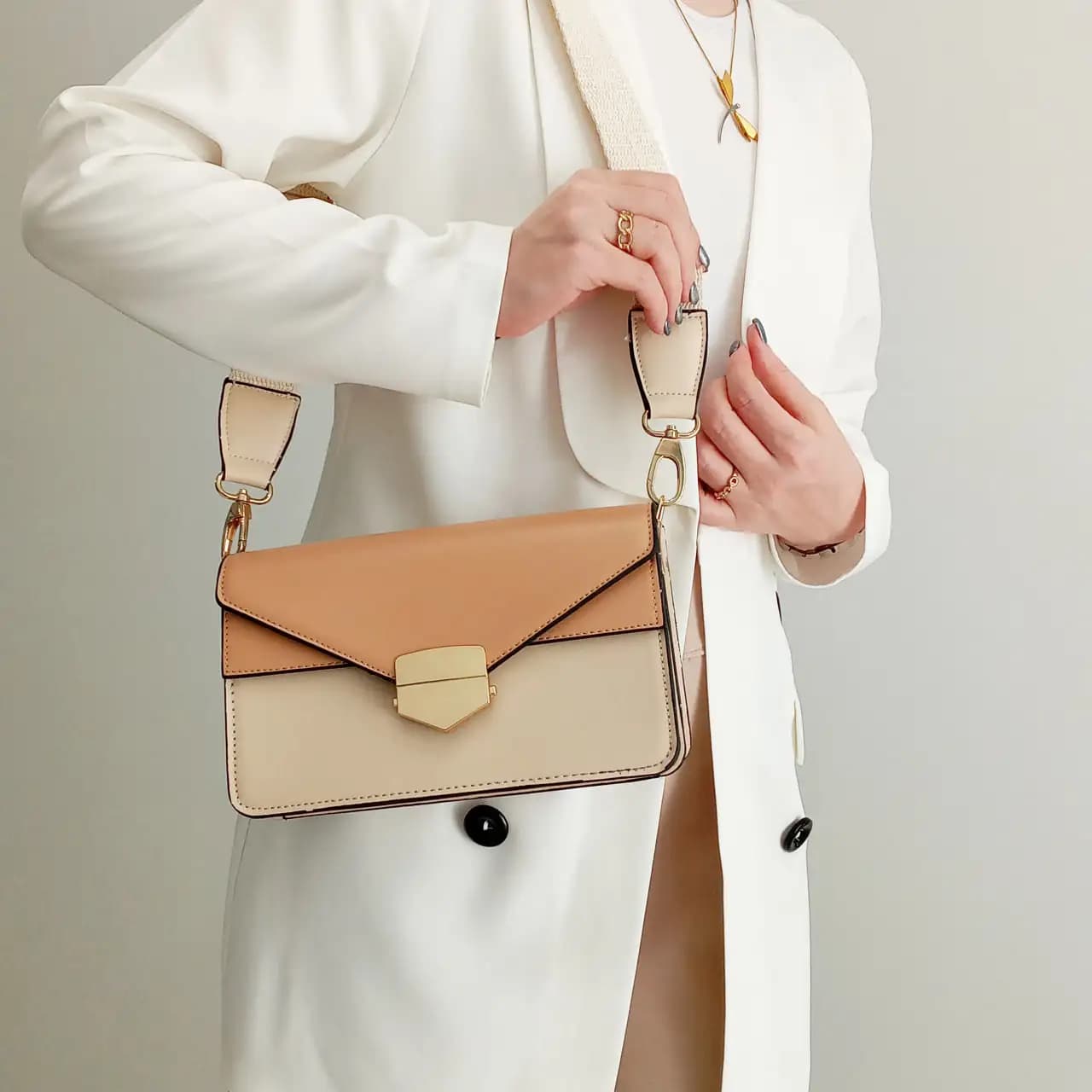 کیف دستی و دوشی زنانه زارا طرح مکنزی 2496 — تصویر ۵