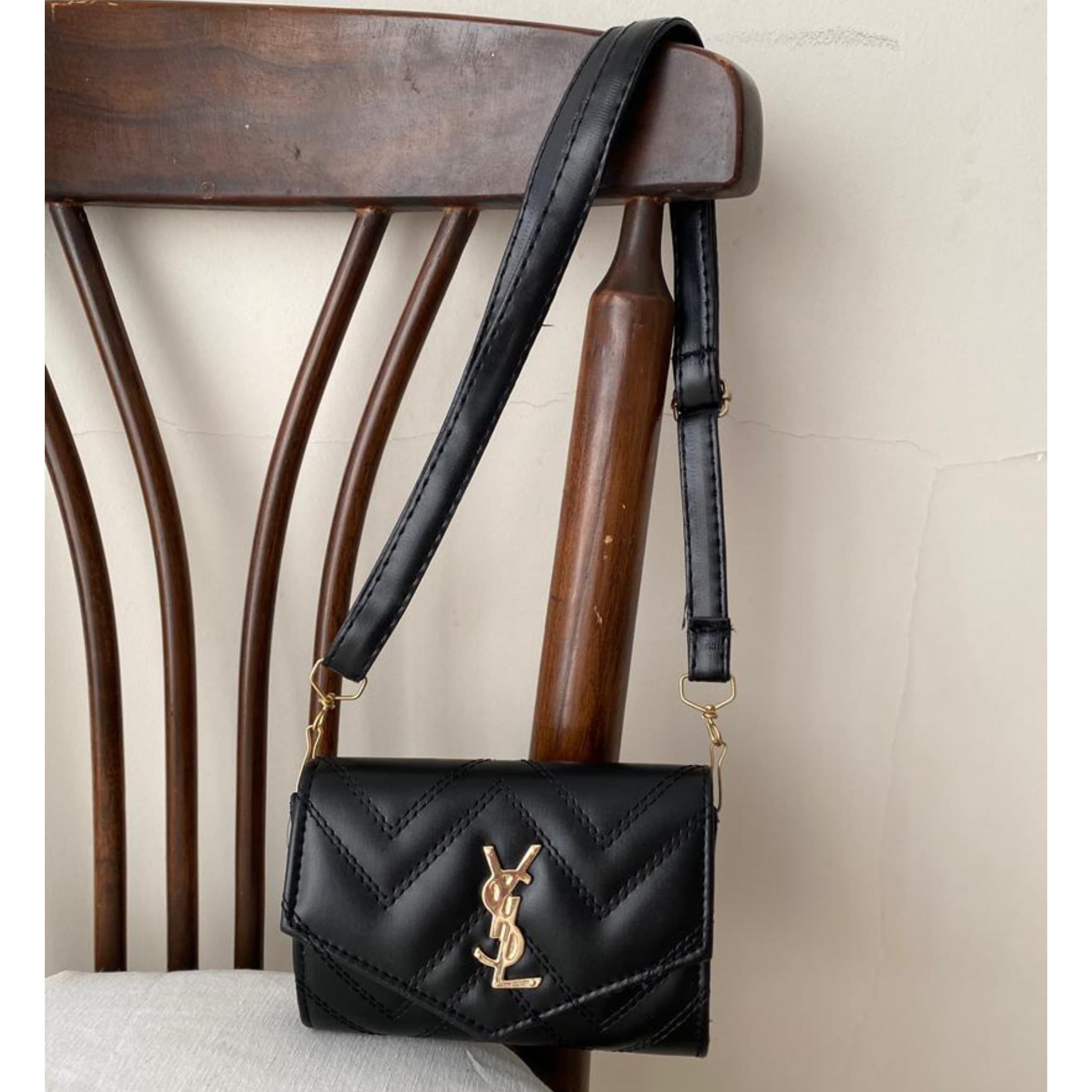 کیف ysl پاسپورتی — تصویر ۲