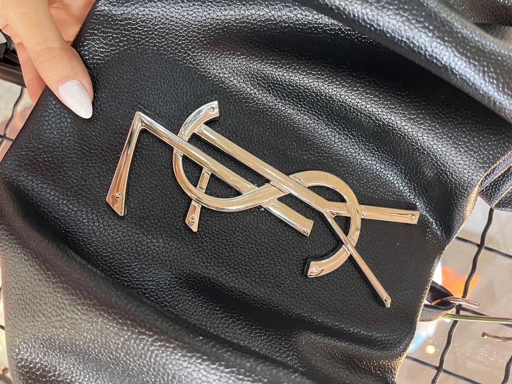 کیف بزرگ YSL — تصویر ۲