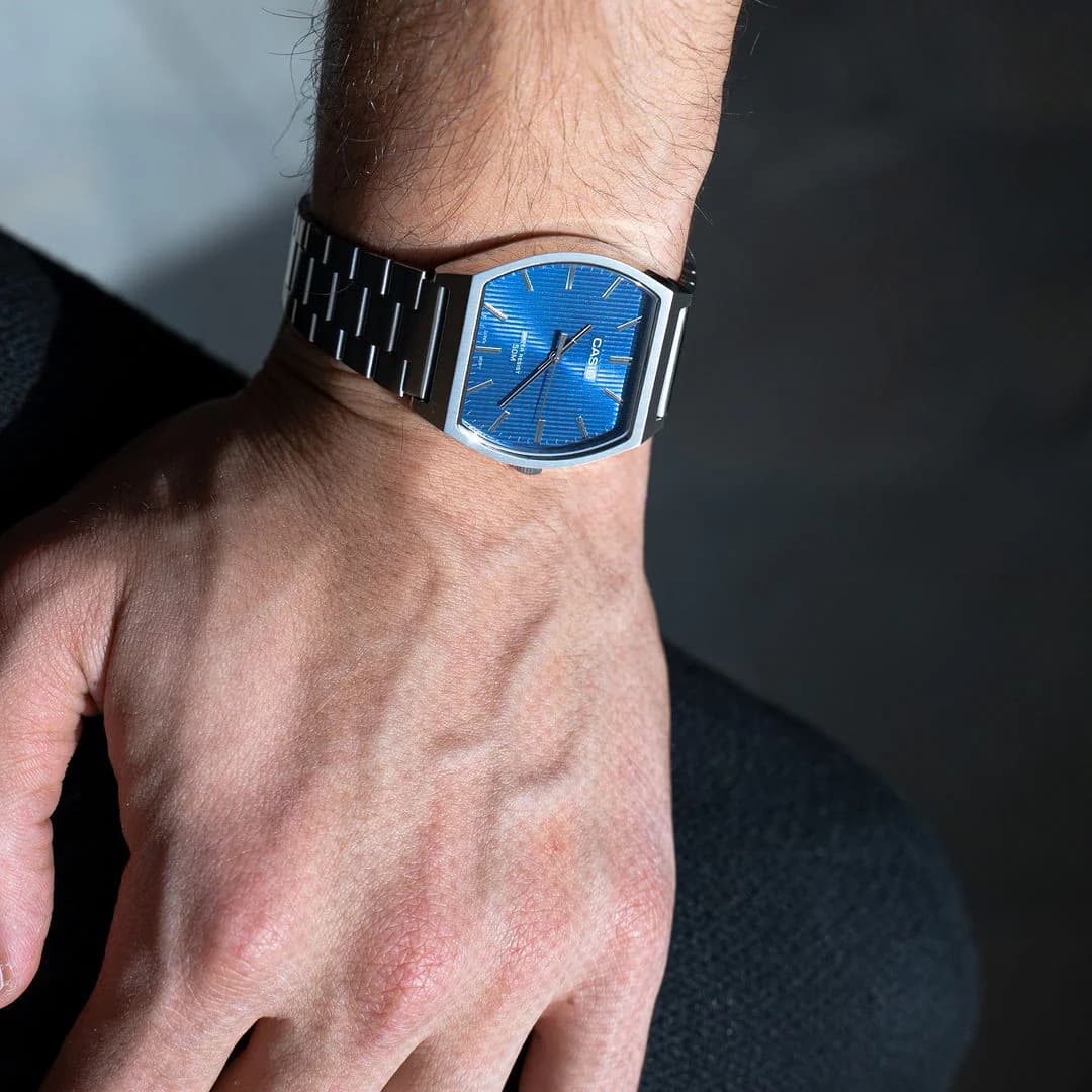 ساعت مچی casio کاسیو مدل MTP-B140D-2A — تصویر ۲