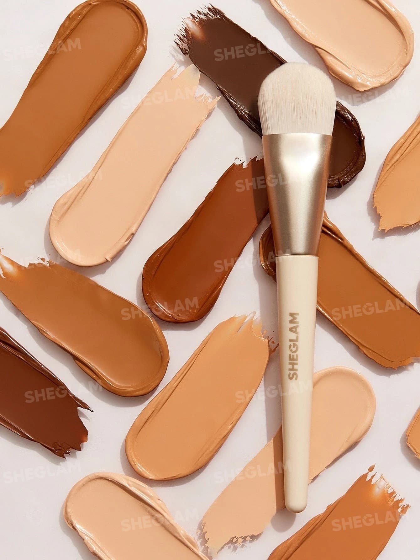 براش کرم پودر شیگلم Foundation Brush رنگ Beige — تصویر ۵