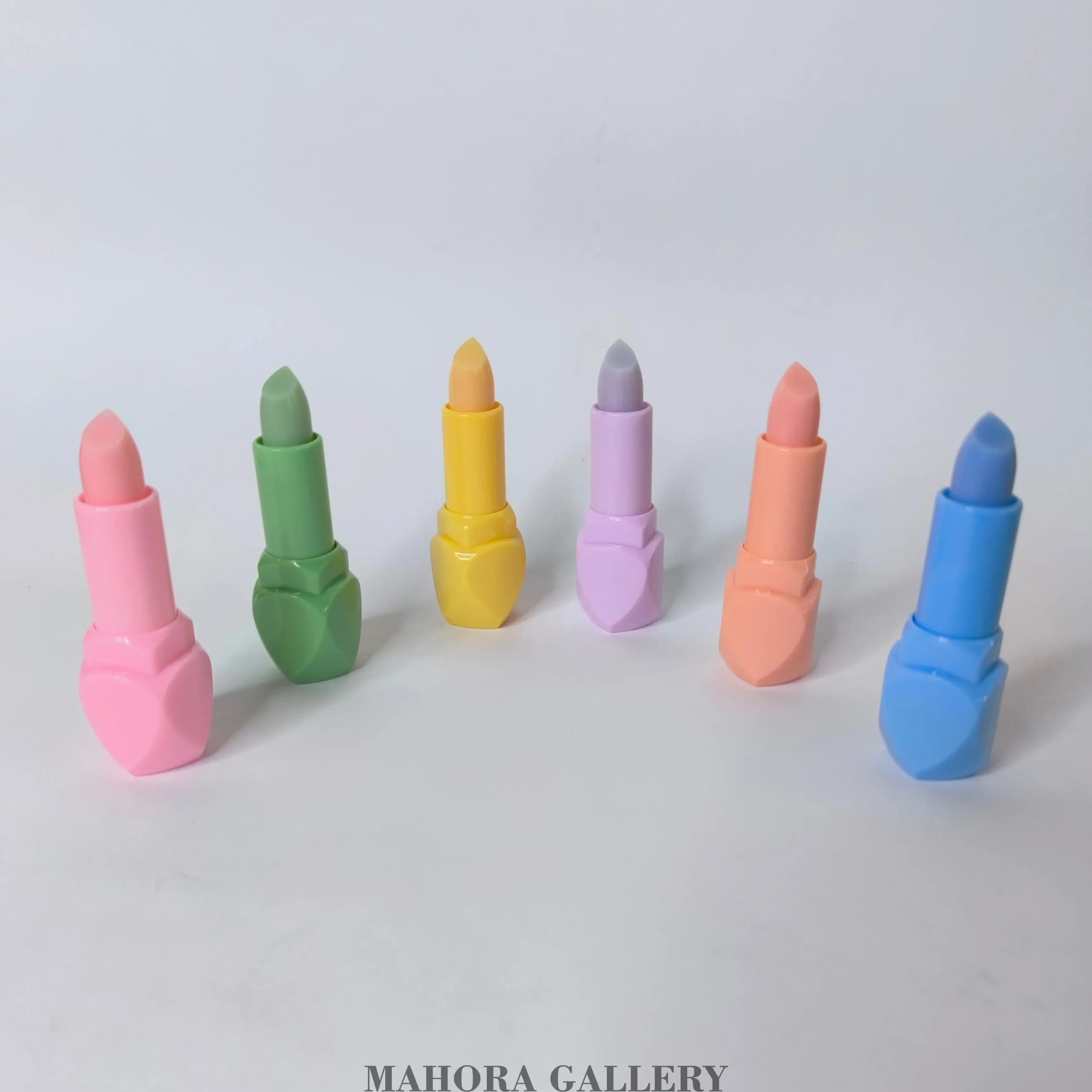 بالم لب حرارتی کیس بیوتی Kiss Beauty — تصویر ۳