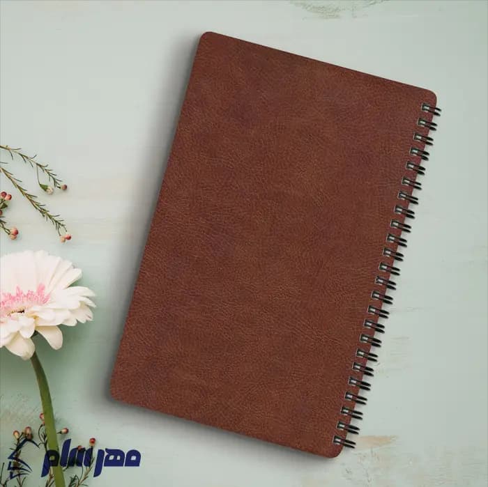 دفتر یادداشت چرم اروپایی قهوه ای — تصویر ۳