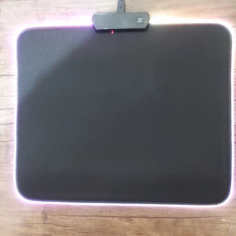 ماوس پد مخصوص بازی مدل GLOWING CooL RGB — تصویر ۸