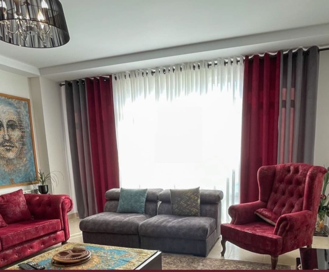 پرده مخمل شانل پنل 6 عددی رنگ طوسی و زرشکی — تصویر ۸
