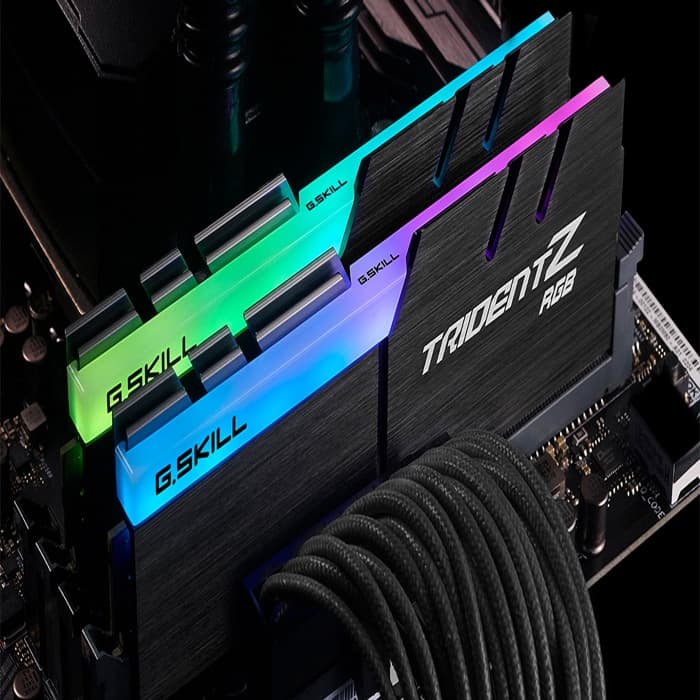 رم دسکتاپ DDR4 3200 جی اسکیل سری TRIDENT Z RGB ظرفیت 32 گیگابایت — تصویر ۲