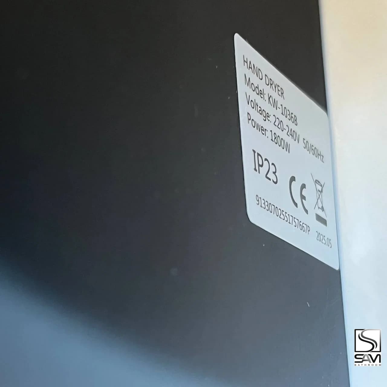 دست خشکن 1800 وات توربو مشکی اودی مدل 1036 — تصویر ۵