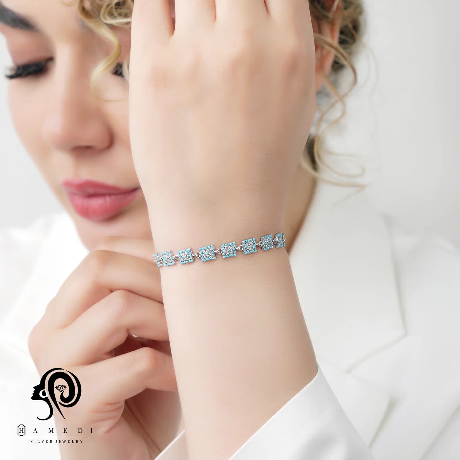 دستبند نقره زنانه نگین دار مدل BIH B12 — تصویر ۷