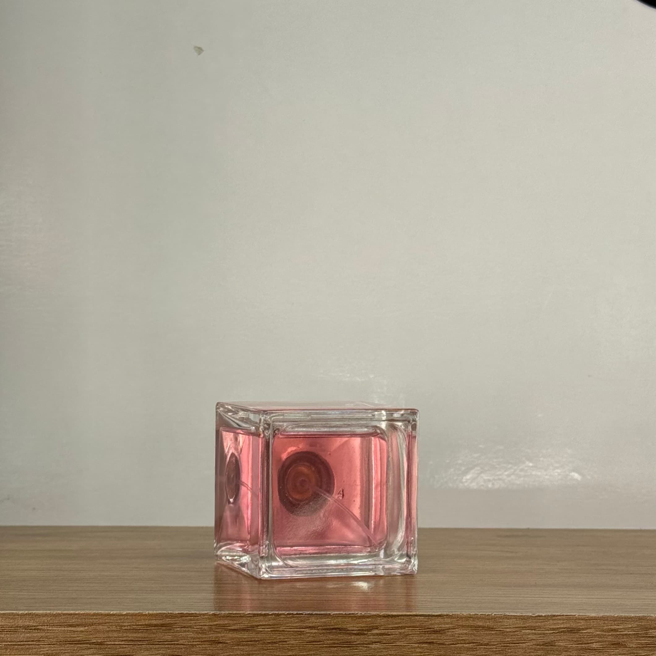 عطر ادکلن زنانه لالیک لامور(فرگرنس تاپ) — تصویر ۸