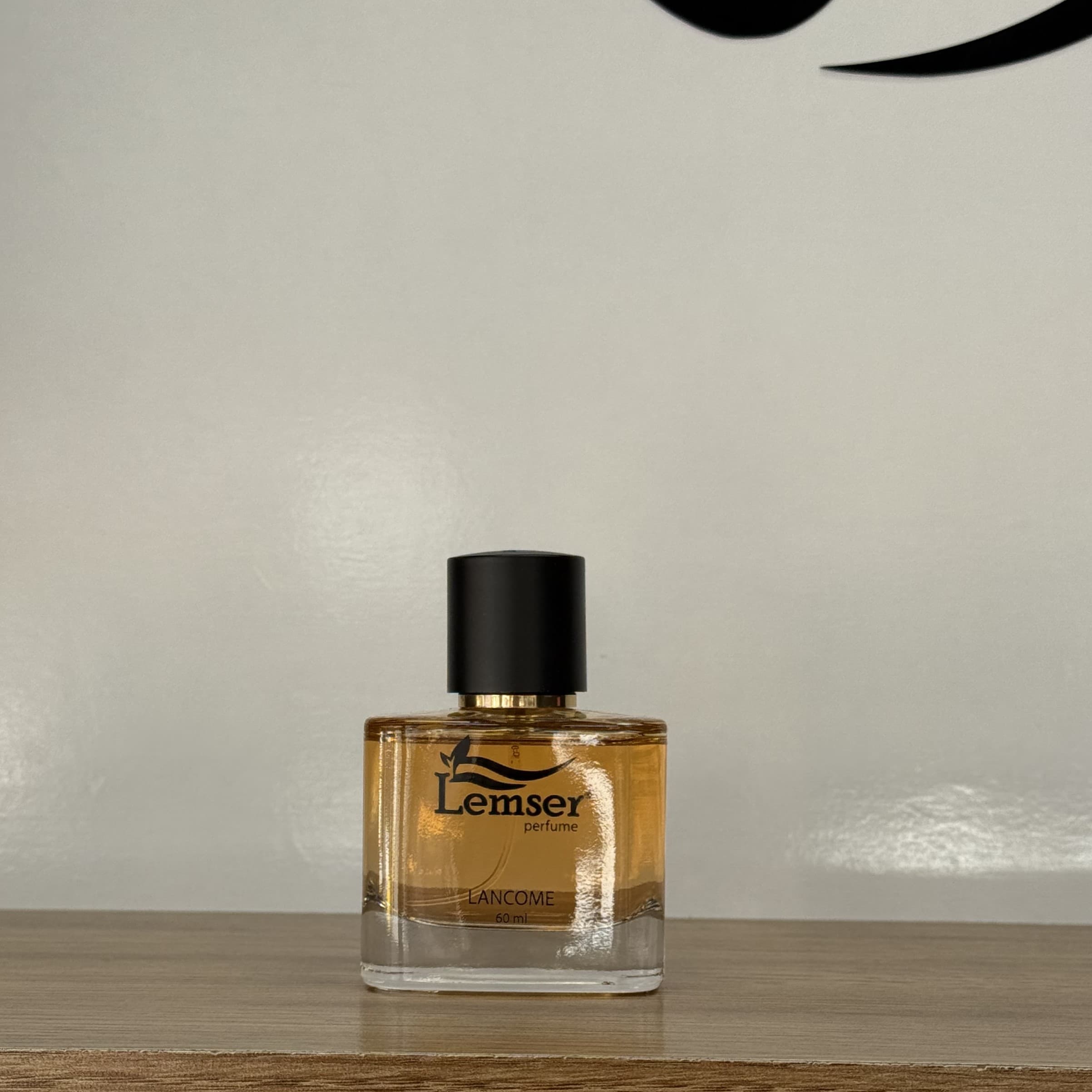 عطر ادکلن لمسر 60 میل مدل لانکوم لا ویه — تصویر ۴