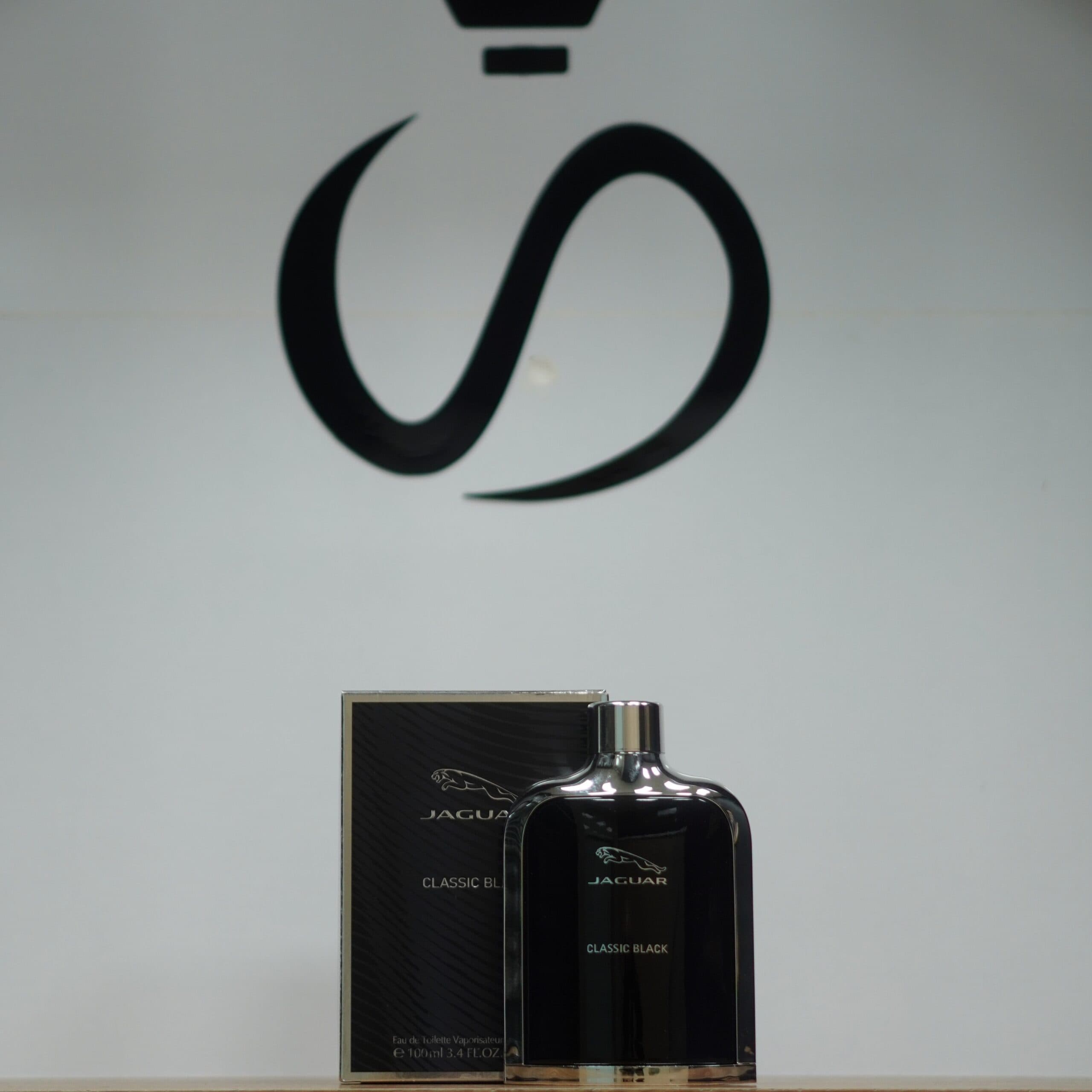 عطر ادکلن جگوار کلاسیک بلک (جگوار مشکی)دکانت — تصویر ۷