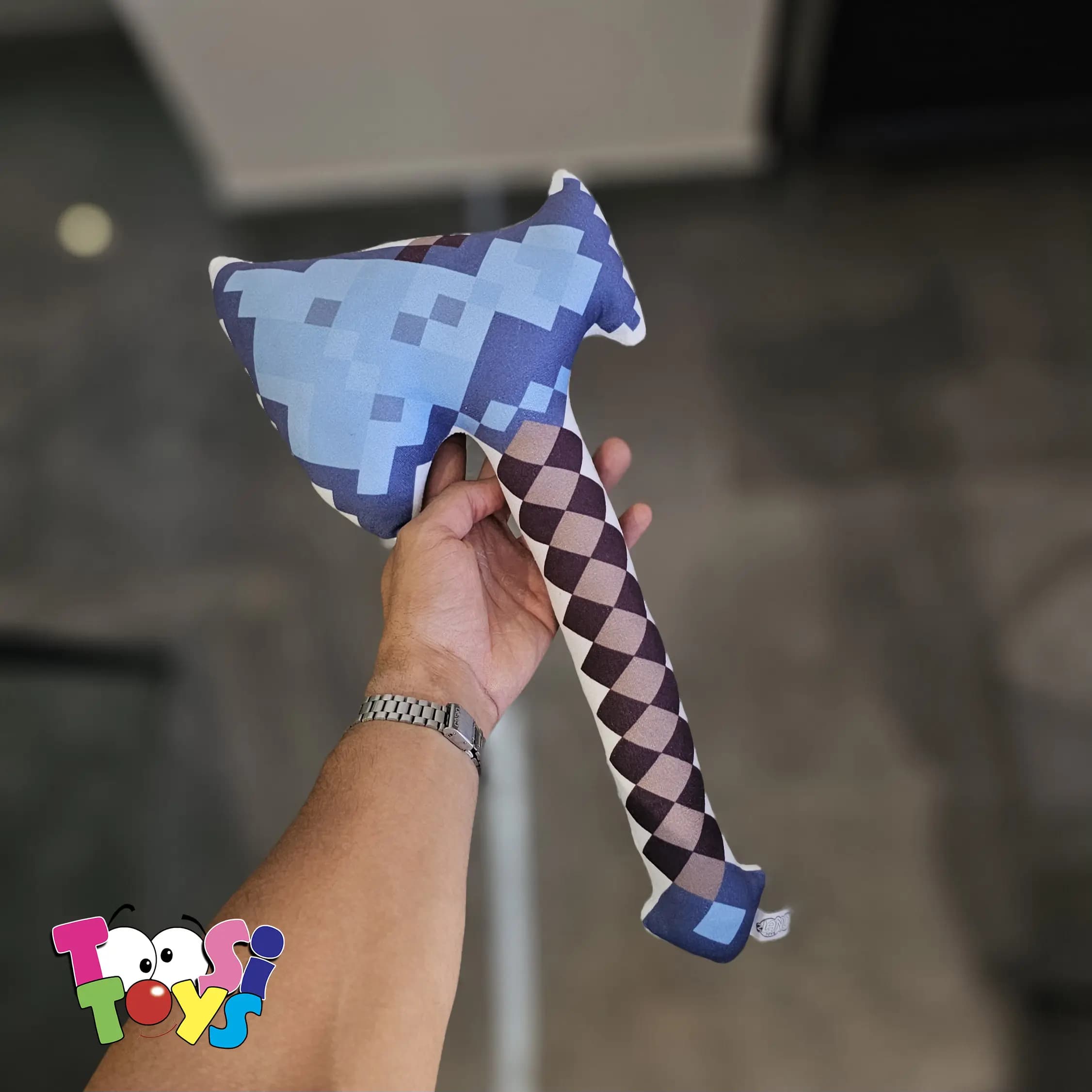 عروسک سلاح و ابزار ماینکرافت درجه دو — تصویر ۳