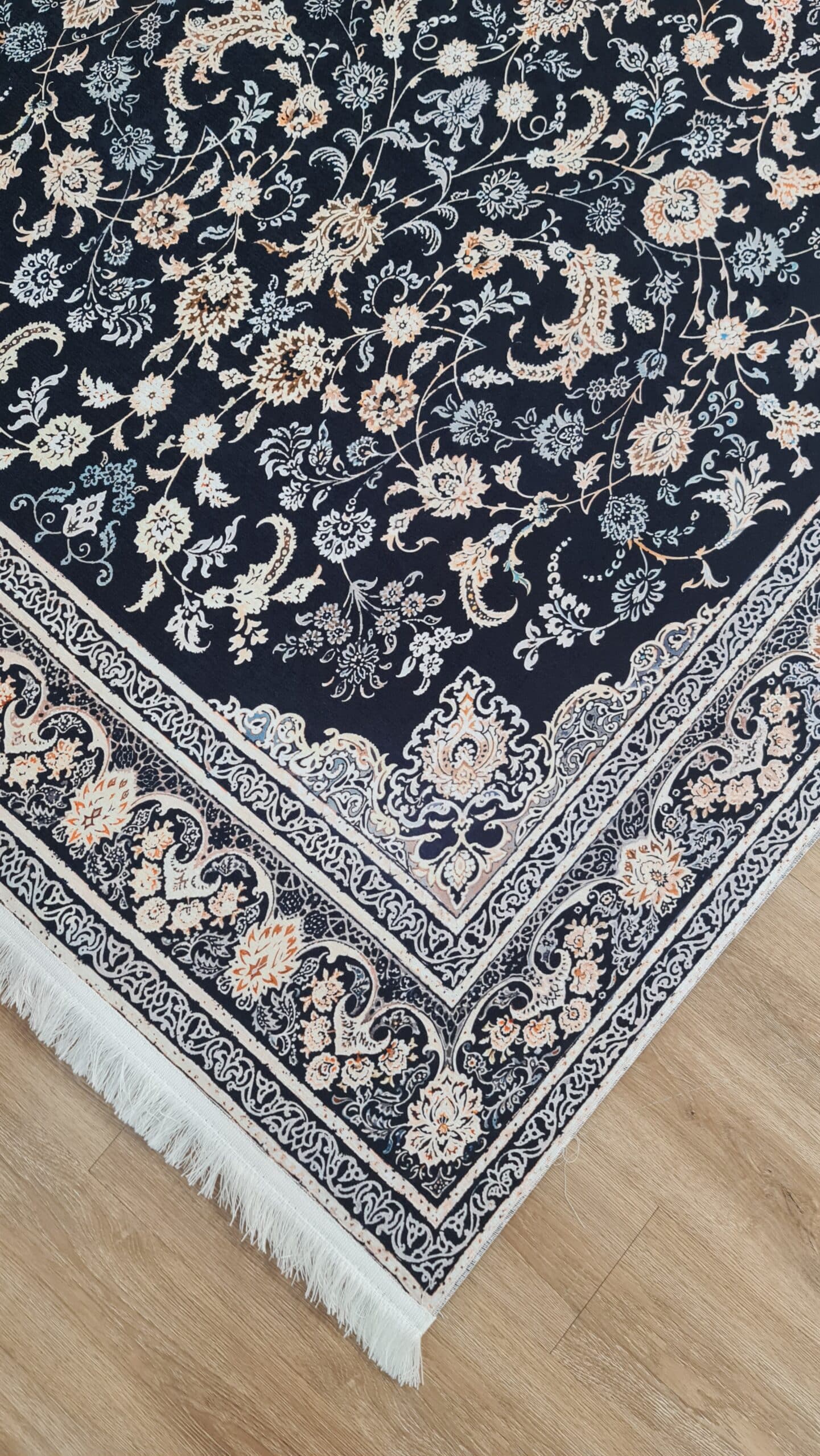 فرش ماشینی چاپی | فرشینه مخمل هازان ترک استپ دار (ضد سر) طرح سنتی کد U63 — تصویر ۸
