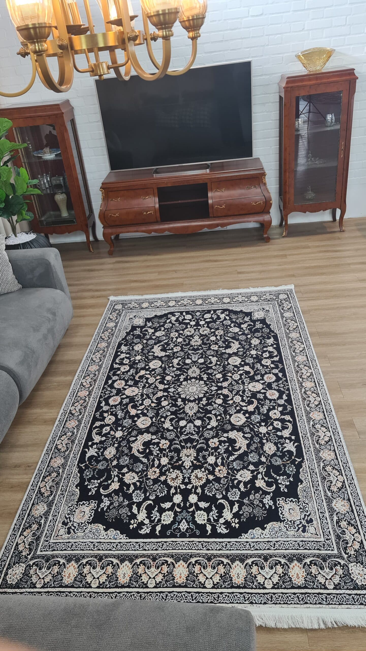 فرش ماشینی چاپی | فرشینه مخمل هازان ترک استپ دار (ضد سر) طرح سنتی کد U63 — تصویر ۷