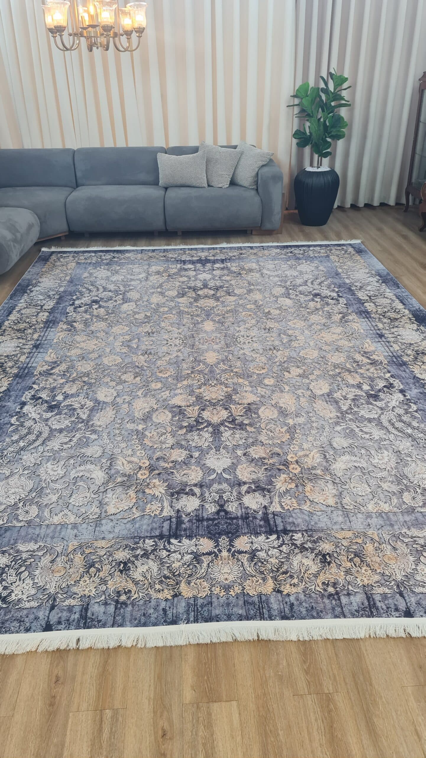 فرش ماشینی چاپی | فرشینه مخمل هازان ترک استپ دار (ضد سر) طرح مدرن کد U58 — تصویر ۷