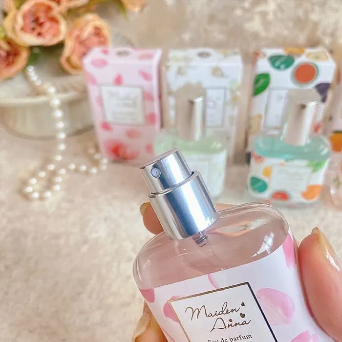 عطر و بادی اسپلش میوه ای بهاری 30میل — تصویر ۵
