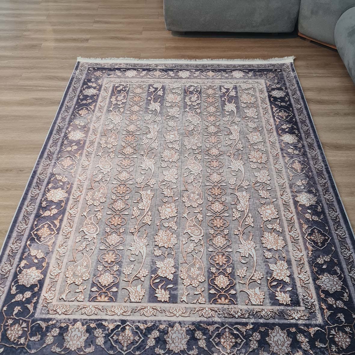 فرش ماشینی چاپی | فرشینه مخمل هازان ترک استپ دار (ضد سر) طرح سنتی کد L458 — تصویر ۸