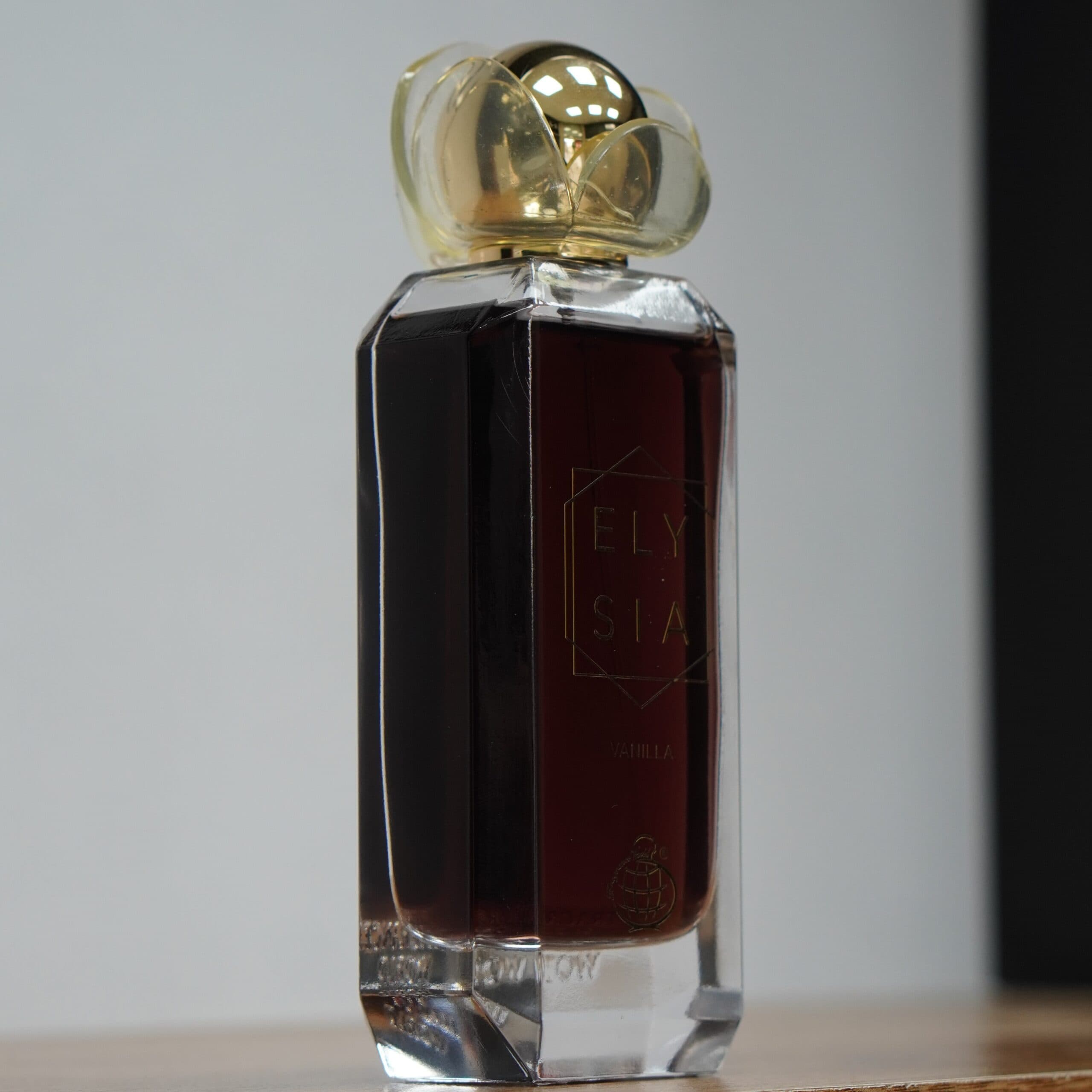 عطر ادکلن زنانه مردانه کایالی وانیلا 28 — تصویر ۸