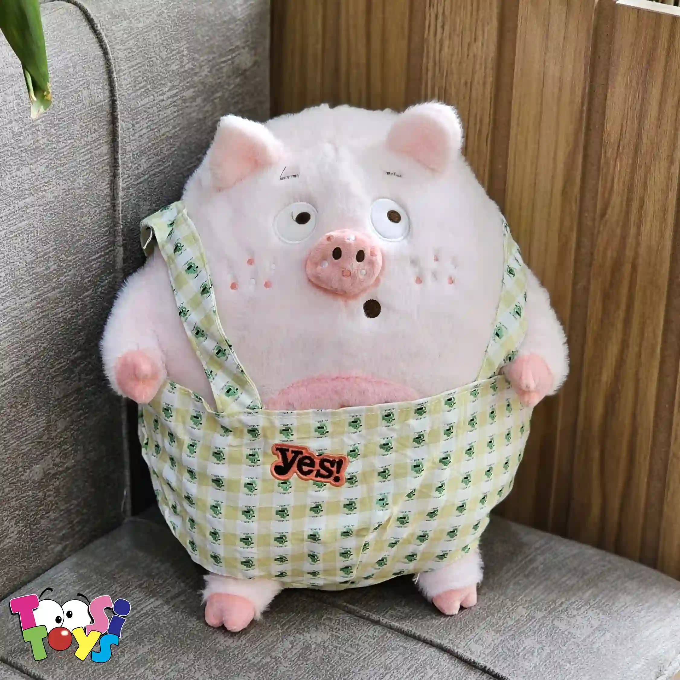 عروسک خوک صورتی لباس دار
