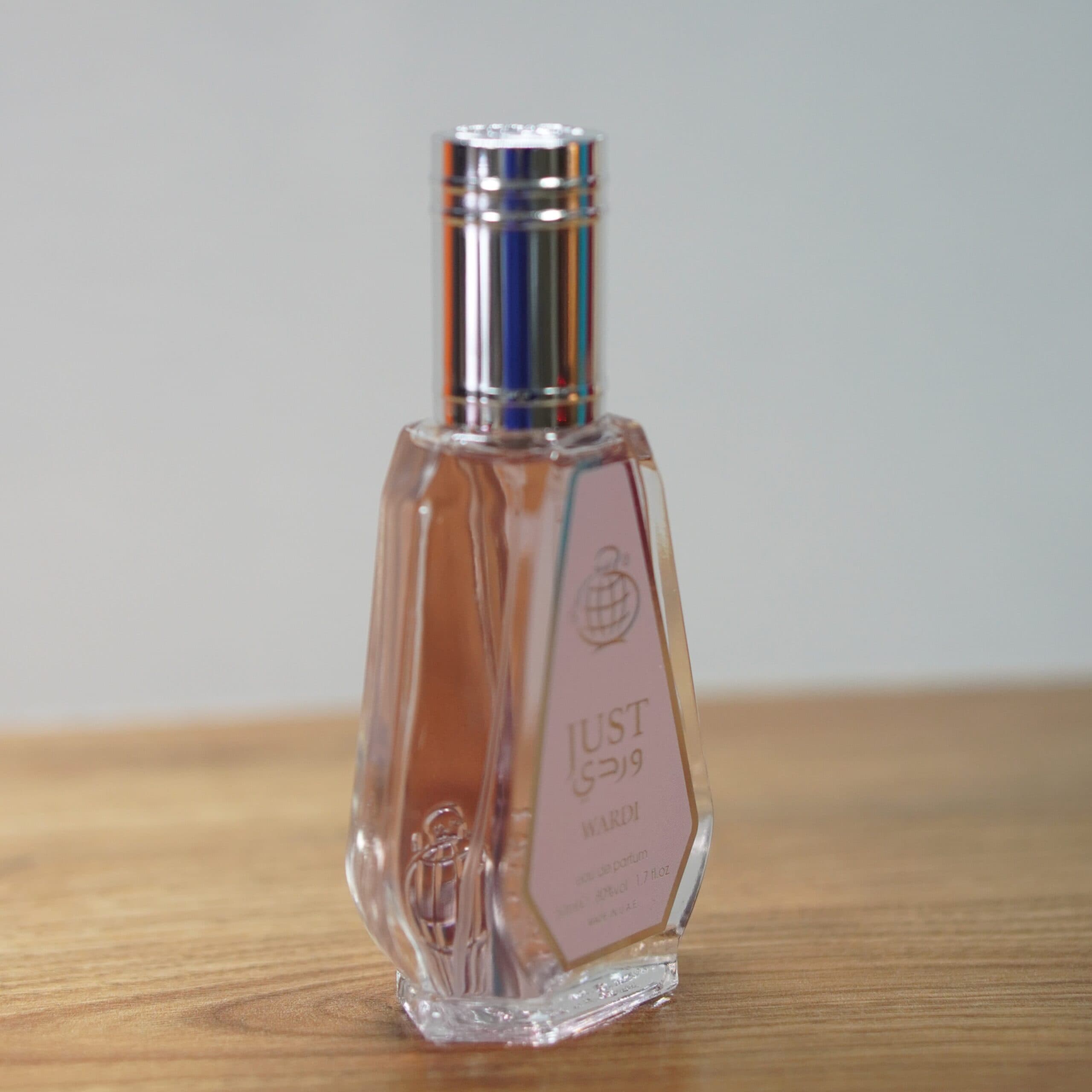 عطر ادکلن یارا صورتی 50 میل فرگرنس — تصویر ۶