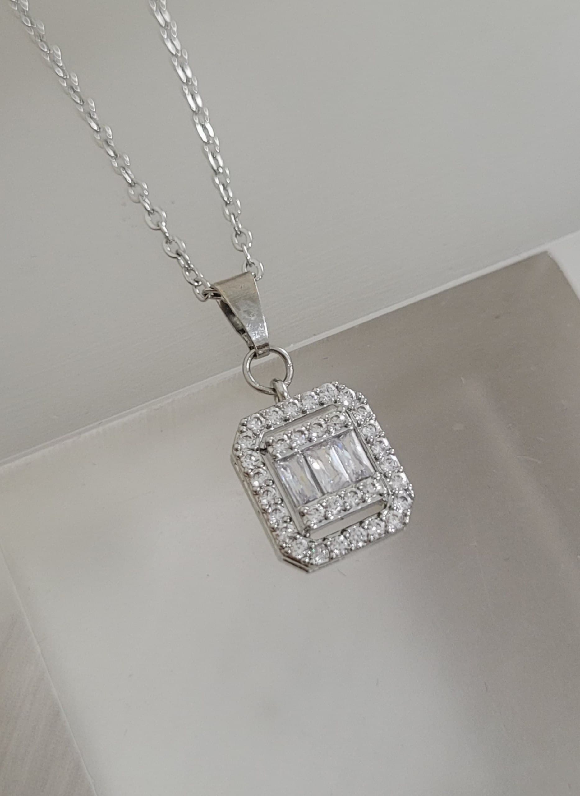گردنبند نگینی کد 25347 — تصویر ۲