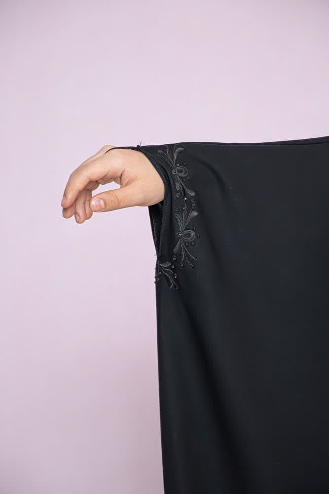 چادر عبا دخترانه گلدوزی پونه — تصویر ۶