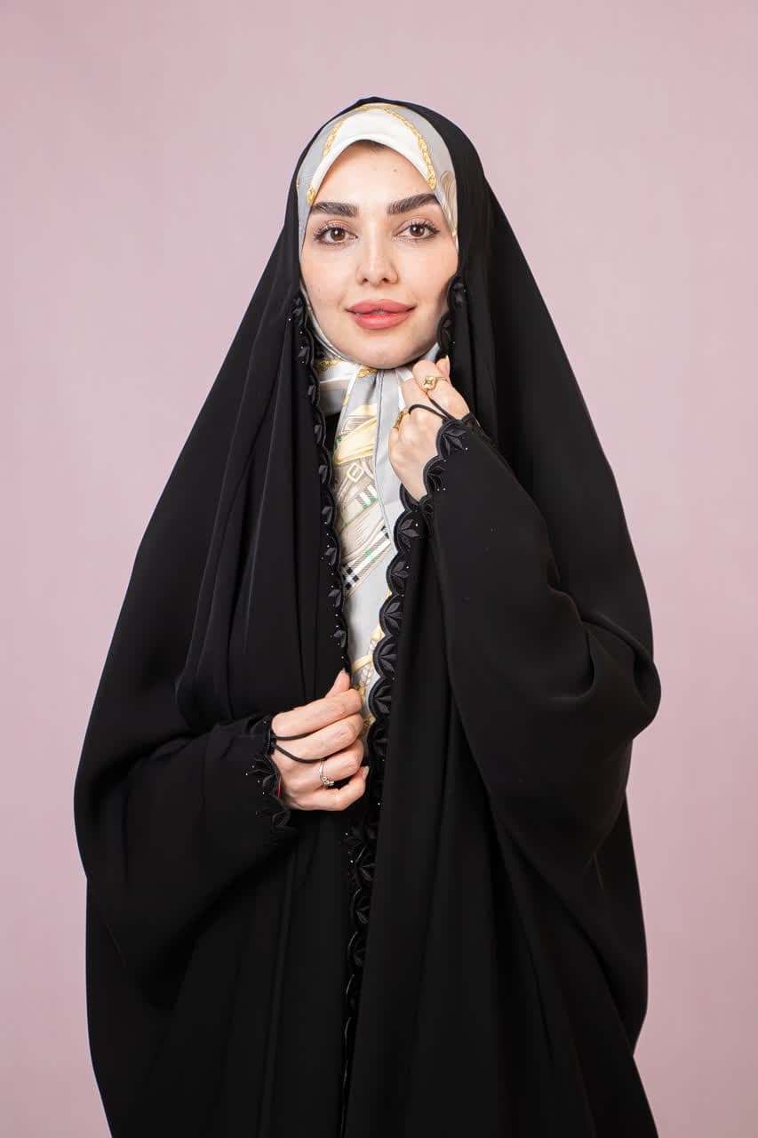 چادر عبا گلدوزی نورا پرکار — تصویر ۴