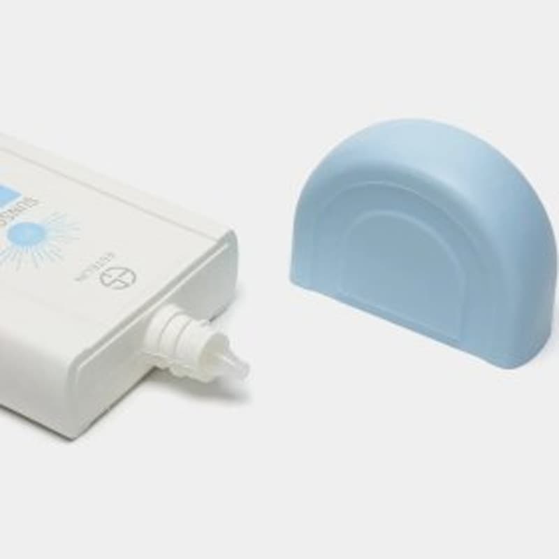 کرم ضد آفتاب بدون رنگ استلین، 50 SPF، مدل ultra light، مناسب انواع پوست و حجم 50 میلیلیتر، محافظت کننده در برابر اشعه UVA و UVB، بسیار سبک، +++ PA، آبرسان، ضد لک، با ماندگاری 2 ساعته — تصویر ۸
