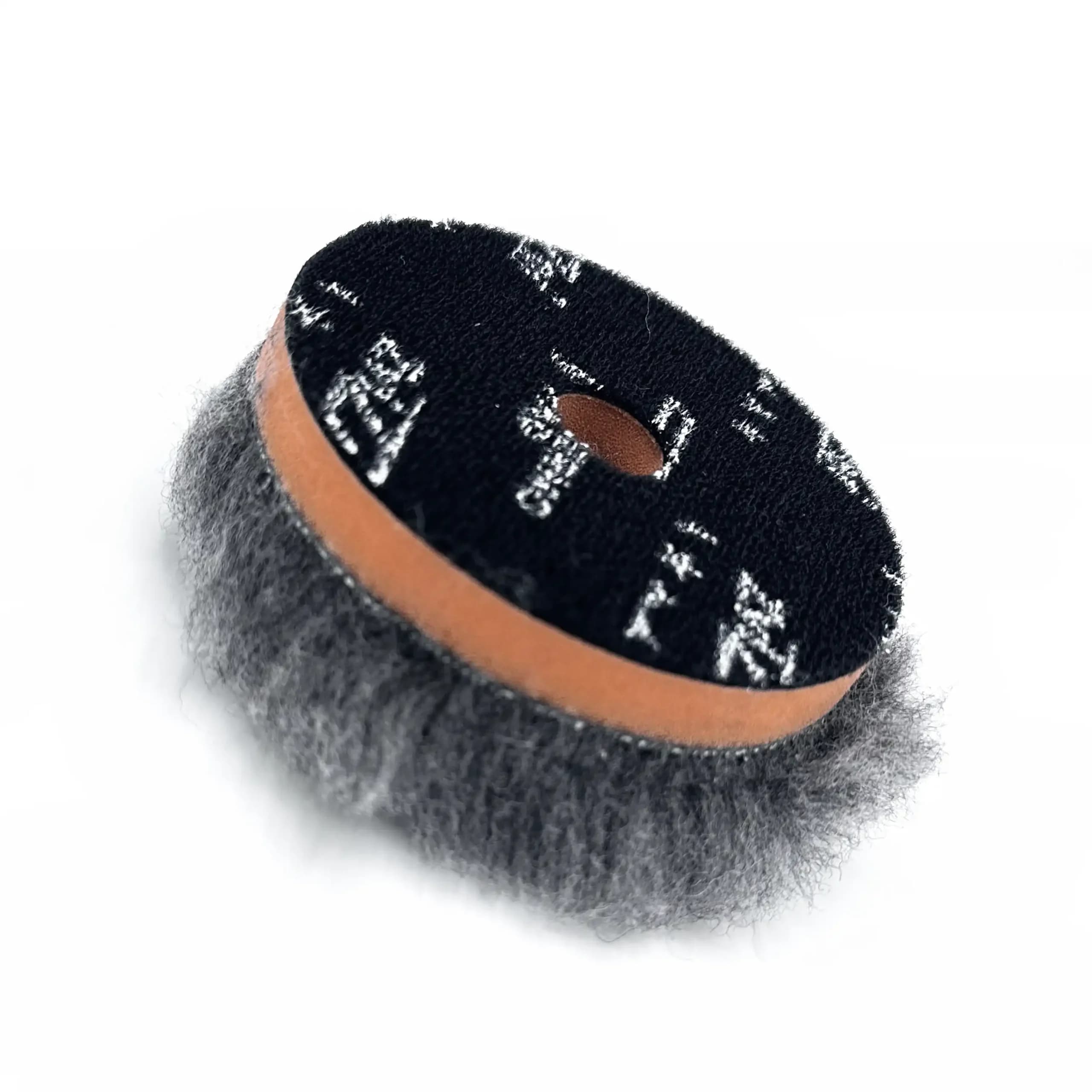 پد پوست بره پشمی مو بلند زویزر مدل Zvizzer Termo Wool Pad — تصویر ۲