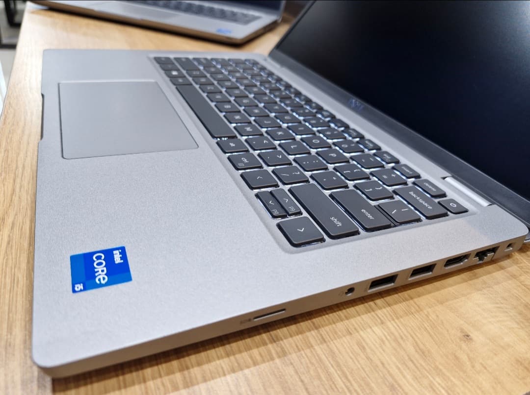 لپ تاپ لمسی استوک دل Dell Latitude 5420 / Core i5-1145 G7 / RAM 16 GB / NVME 256 GB / INTEL IRIS XE 8 GB / 14 FHD TOUCH — تصویر ۷