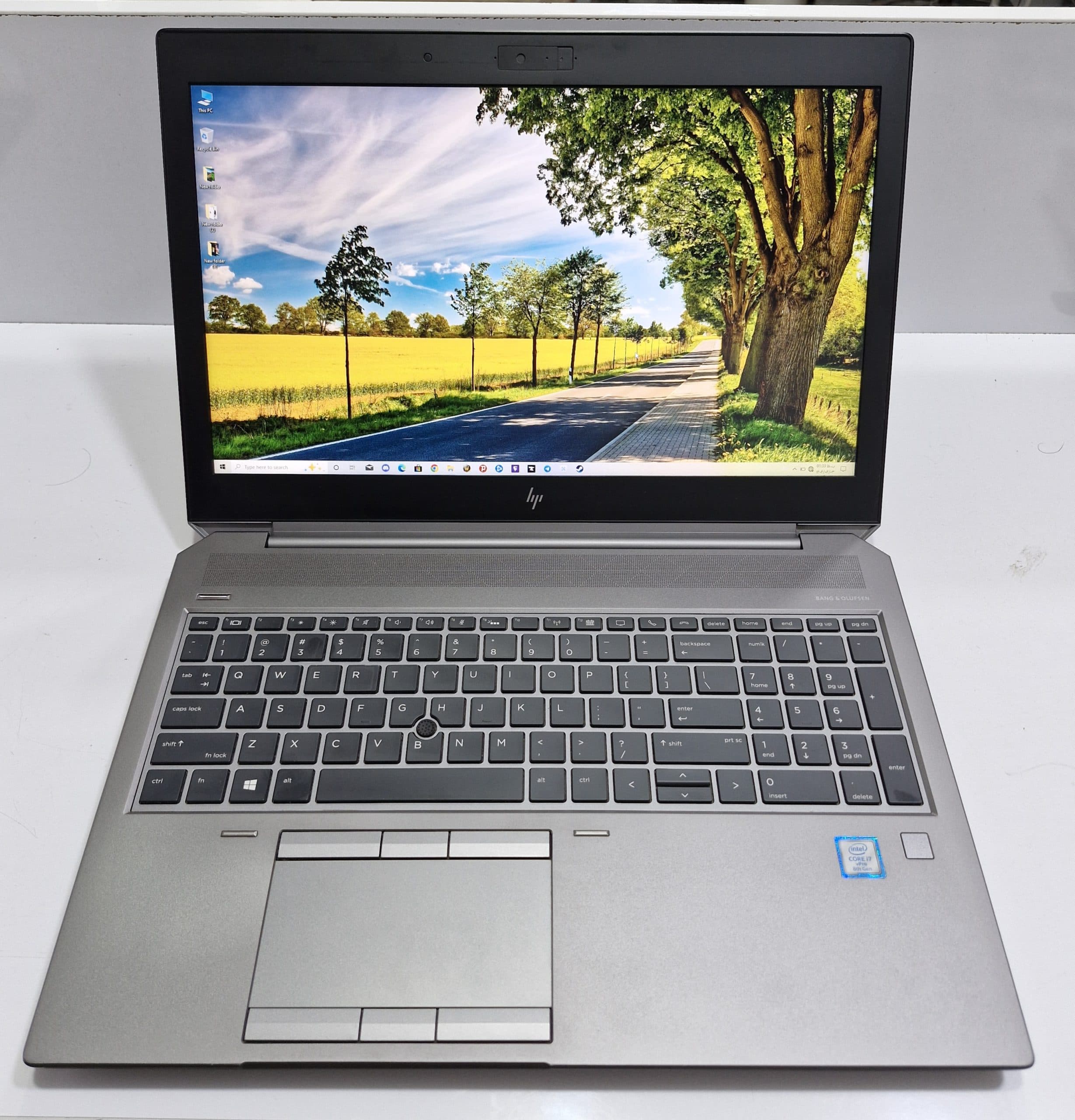 لپ تاپ استوک hp zbook 15 G5 Intel core i7-8850H-12Core/16/512/4GB Nvidia P1000/15.6 inch FullHD