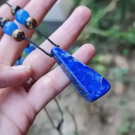 گردنبند سنگ لاجورد درجه یک و عقیق سرخ و آبی