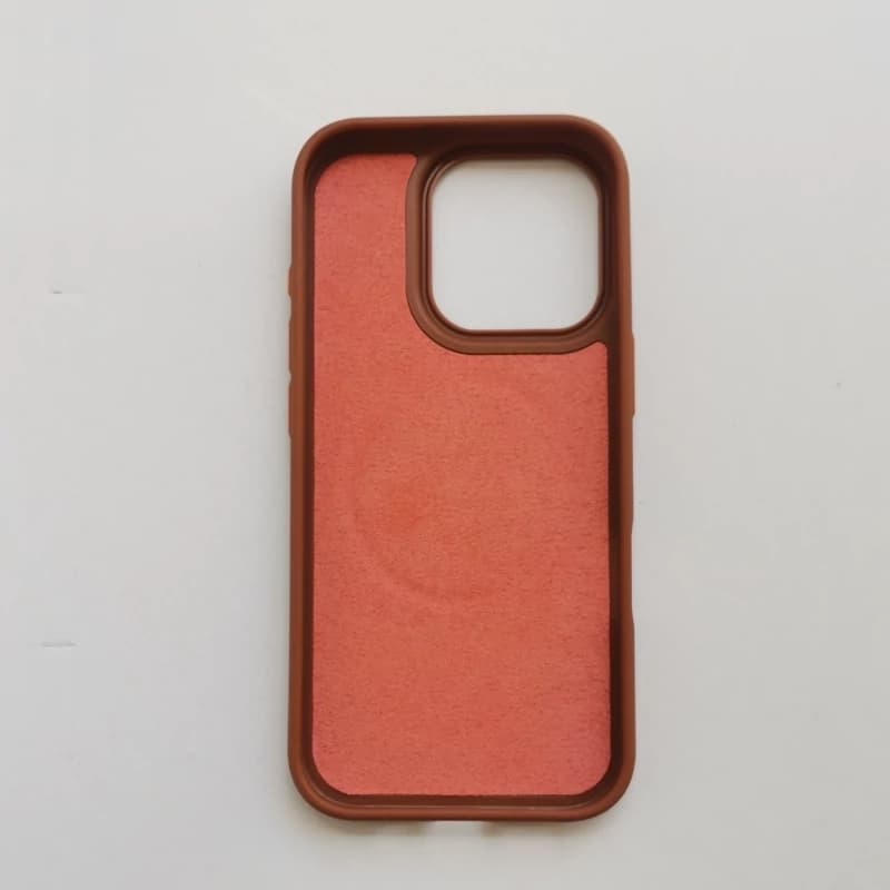 قاب طرح چرم ایفون iPhone 16 Pro — تصویر ۳