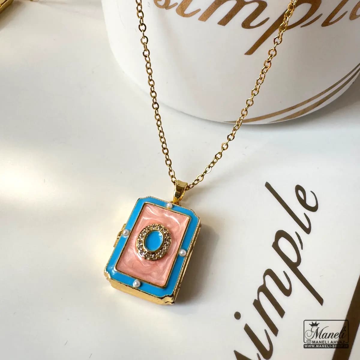 گردنبند لاکتی بازشو (مخصوص دعا) مینا کاری در سه رنگ — تصویر ۳